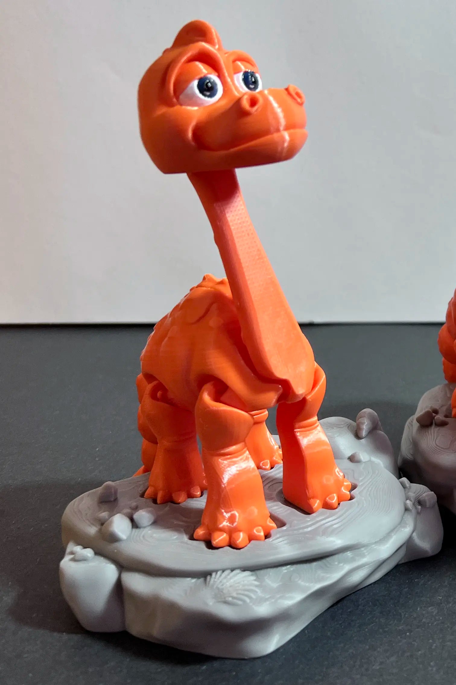 Brachiosaurus in Orange